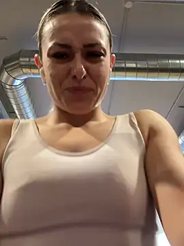 Snapshot of petrouchkaaa_ chatting on 01.13.25 petrouchkaaa online show from 01.13.25