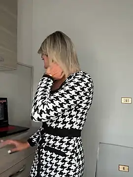 petrouchkaaa  online show from 05.15.26