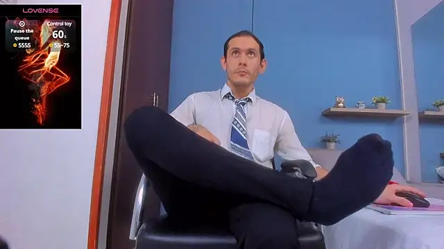 Snapshot of jeanpiere_ chatting on 12.05.24 jeanpiere online show from 12.05.24