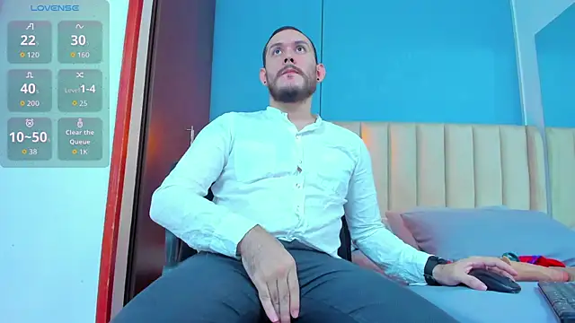 Snapshot of jeanpiere_ chatting on 11.15.25 jeanpiere online show from 11.15.25