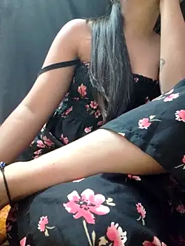 Snapshot of Roshni_98 chatting on 11.11.25 Roshni 98 online show from 11.11.25