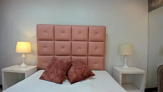 Snapshot of lhiamfit chatting on 01.09.25 lhiamfit online show from 01.09.25