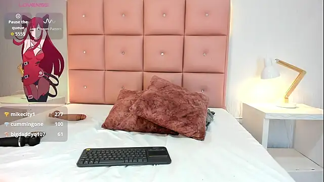 Snapshot of lhiamfit chatting on 09.14.25 lhiamfit online show from 09.14.25