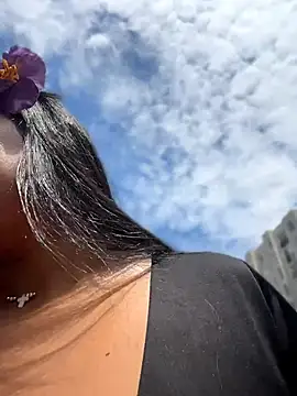 NatashaBrown12 online show from 04.11.26