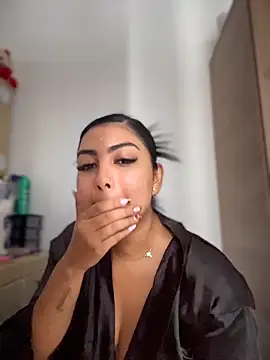 NatashaBrown12 online show from 05.10.26