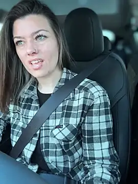 LadyLena1 online show from 01.25.25