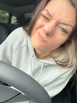 LadyLena1 online show from 11.18.25