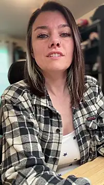 LadyLena1 online show from 03.18.26