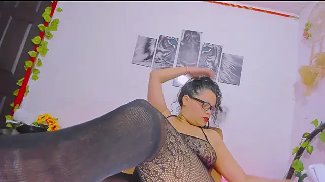 Alhelqueen online show from 03.11.25