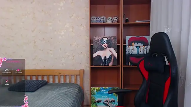 JuicyJess online show from 03.10.26