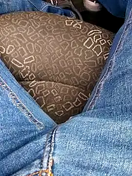 hotman8209 online show from 10.27.25