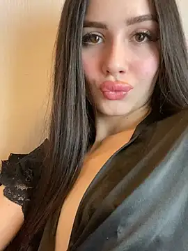 SofiaLaLight online show from 02.09.25