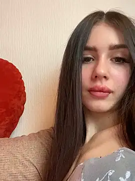 SofiaLaLight online show from 02.15.25