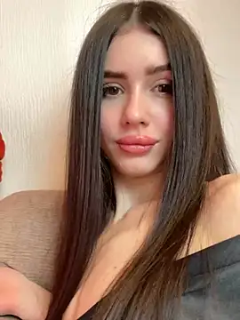 SofiaLaLight online show from 02.19.25