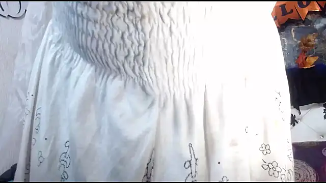 Snapshot of DesireDirtyTS__ chatting on 10.13.25 DesireDirtyTS online show from 10.13.25