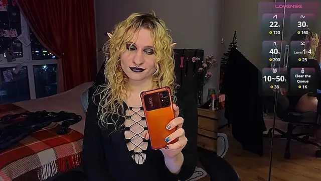 Snapshot of Lori_Myaf chatting on 02.01.25 Lori Myaf online show from 02.01.25