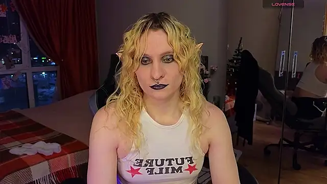 Snapshot of Lori_Myaf chatting on 02.06.25 Lori Myaf online show from 02.06.25