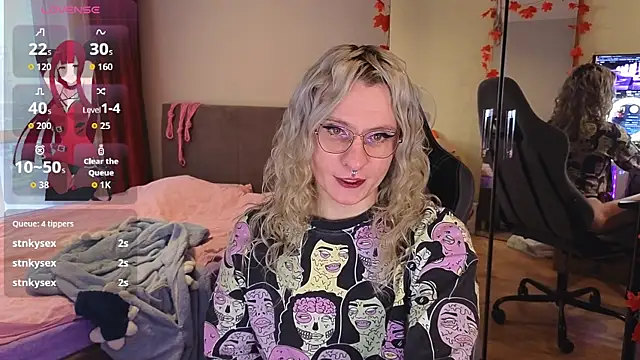 Snapshot of Lori_Myaf chatting on 09.25.25 Lori Myaf online show from 09.25.25