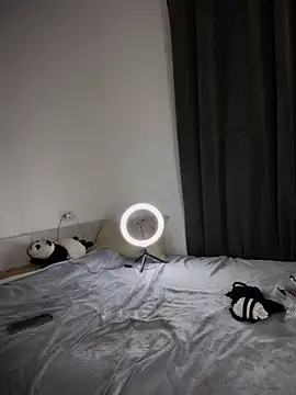 Ella Charm online show from 10.12.25