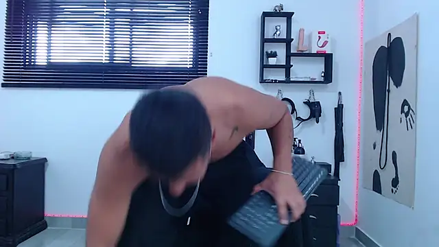 KinkyAllisonSub online show from 12.30.24