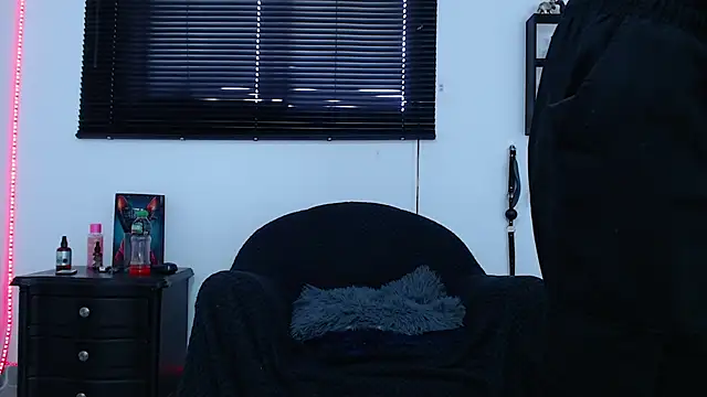 KinkyAllisonSub online show from 02.18.25