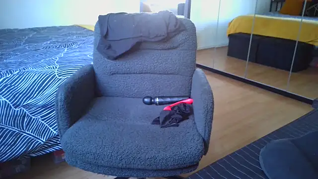 sarametisse26 online show from 04.09.26