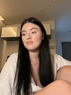 Angela Fosterr online show from 09.24.25