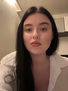 Angela Fosterr online show from 09.27.25