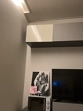 Angela Fosterr online show from 10.16.25