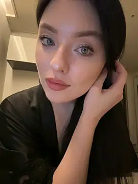 Angela Fosterr online show from 06.18.26