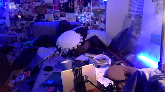 DownstairsSky online show from 01.31.25