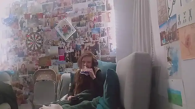 DownstairsSky online show from 03.07.25