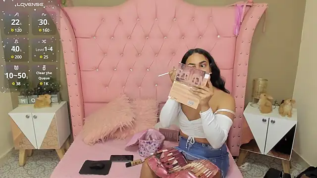 Snapshot of Andrys_ chatting on 01.17.25 Andrys online show from 01.17.25