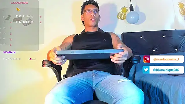 FuckHardlove online show from 12.20.24