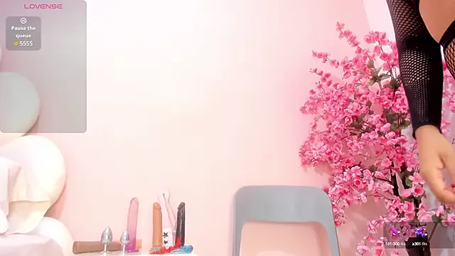 Letizia West  online show from 01.19.25