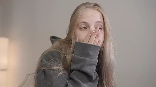 Snapshot of _Appr0ved_ chatting on 09.16.25 Appr0ved online show from 09.16.25