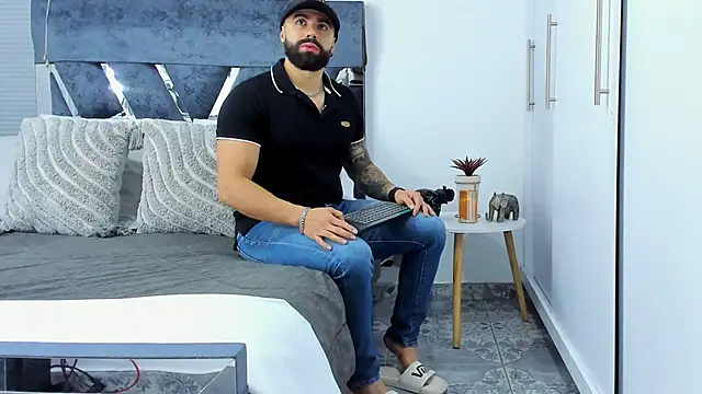 Zack Froone online show from 12.03.25