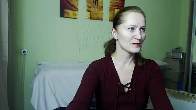 AmellyGrand online show from 12.18.24