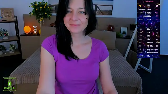 Snapshot of _Kelly__ chatting on 02.10.25 Kelly online show from 02.10.25