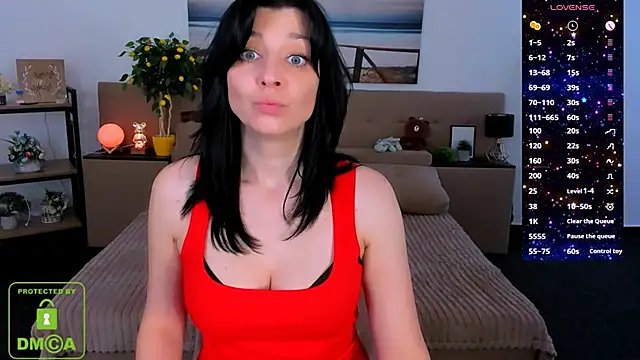 Snapshot of _Kelly__ chatting on 02.14.25 Kelly online show from 02.14.25