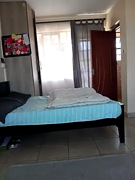 Snapshot of skiihot chatting on 12.15.25 skiihot online show from 12.15.25