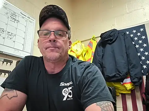 Cockrub1 online show from 05.19.26