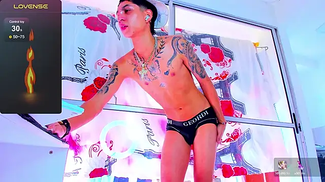 Snapshot of Hardcockboysxxx chatting on 03.01.25 Hardcockboysxxx online show from 03.01.25