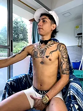 Snapshot of Hardcockboysxxx chatting on 11.27.25 Hardcockboysxxx online show from 11.27.25