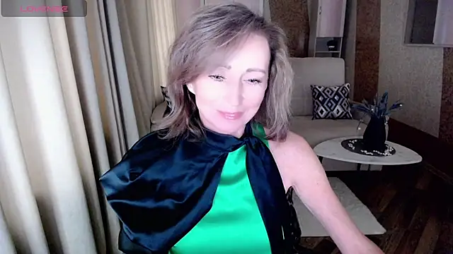 Snapshot of HornyMilf_777 chatting on 02.02.25 HornyMilf 777 online show from 02.02.25