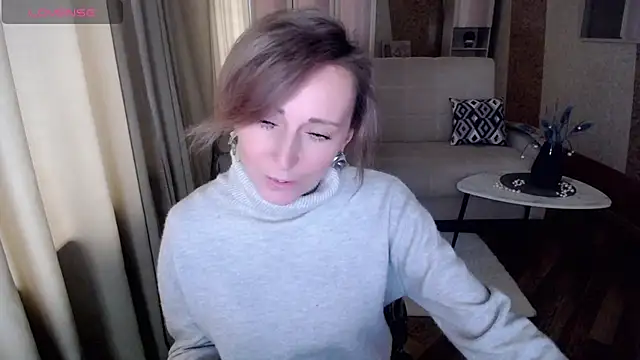 Snapshot of HornyMilf_777 chatting on 02.04.25 HornyMilf 777 online show from 02.04.25