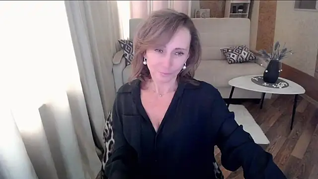 Snapshot of HornyMilf_777 chatting on 02.28.25 HornyMilf 777 online show from 02.28.25