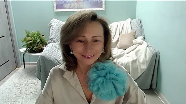 Snapshot of HornyMilf_777 chatting on 03.17.25 HornyMilf 777 online show from 03.17.25