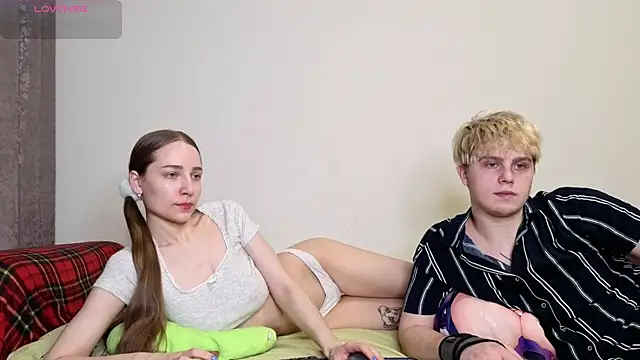 Snapshot of Emily_and_Ilumi chatting on 02.15.26 Emily and Ilumi online show from 02.15.26