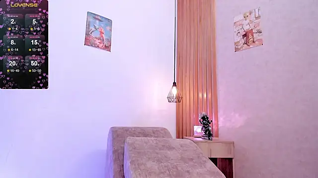 PawgGirl18 online show from 03.17.25